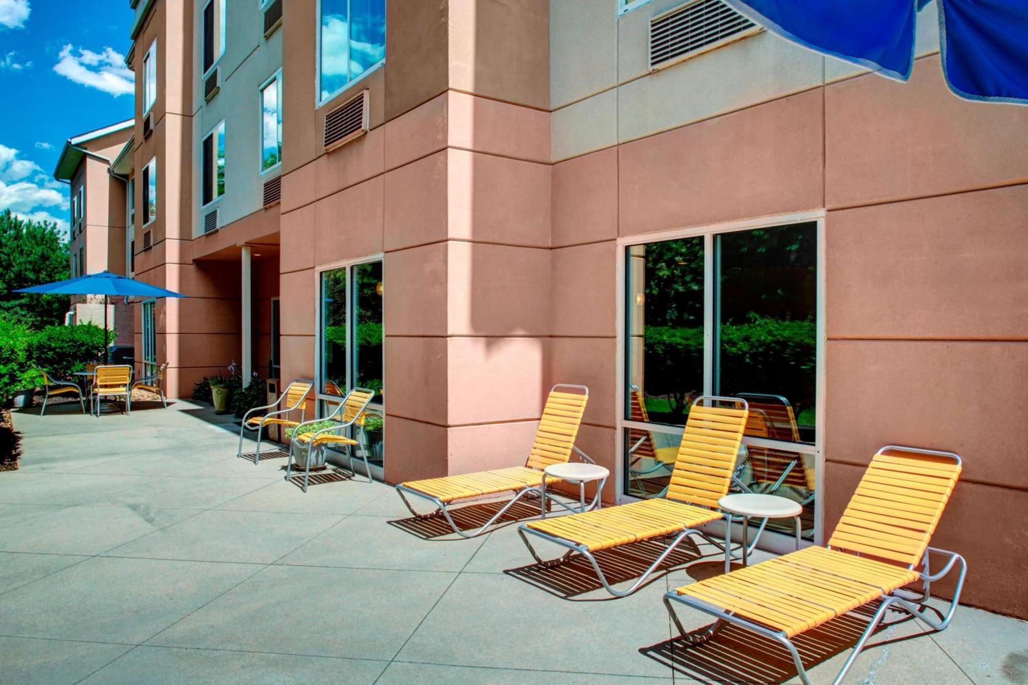 Fairfield Inn And Suites By Marriott Emporia I-95 Zewnętrze zdjęcie