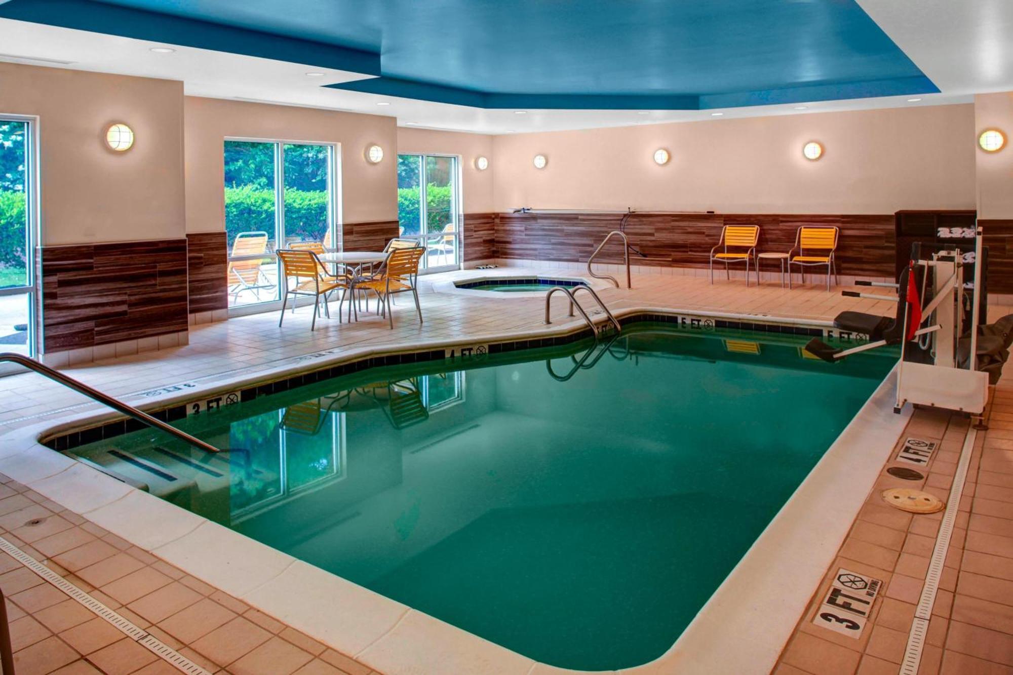 Fairfield Inn And Suites By Marriott Emporia I-95 Zewnętrze zdjęcie