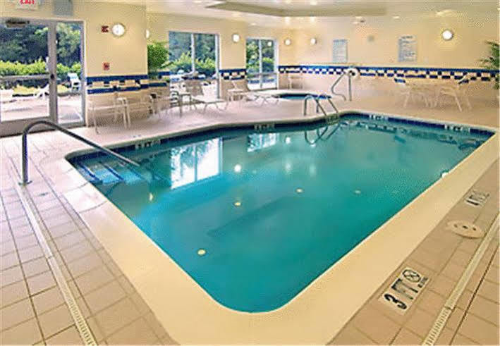 Fairfield Inn And Suites By Marriott Emporia I-95 Zewnętrze zdjęcie