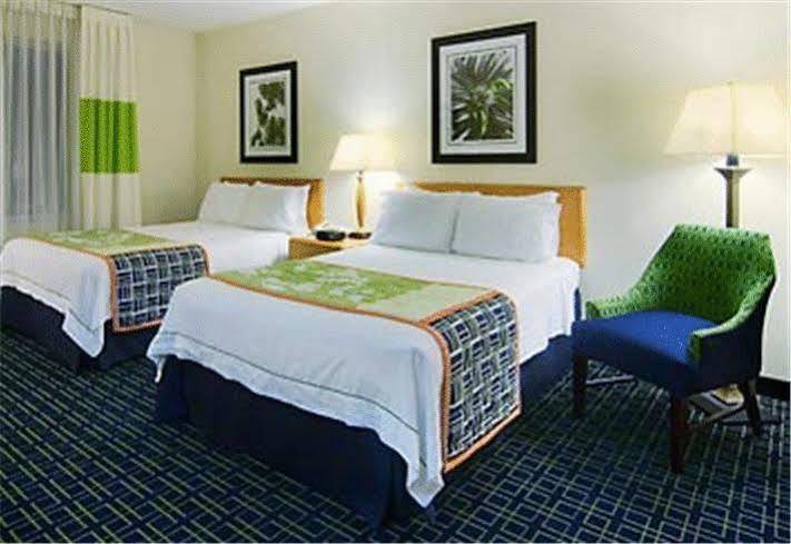 Fairfield Inn And Suites By Marriott Emporia I-95 Zewnętrze zdjęcie